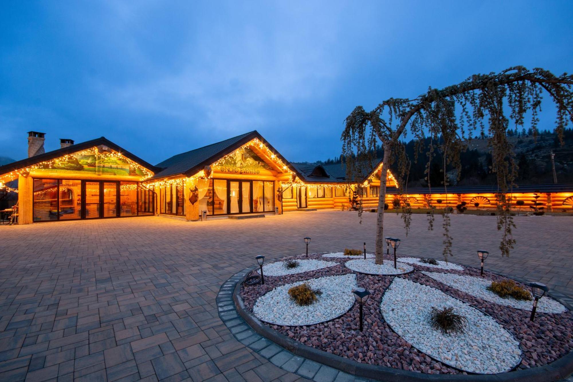 Domeniul Nordului Bucovlna Hotel Vámfalu Kültér fotó