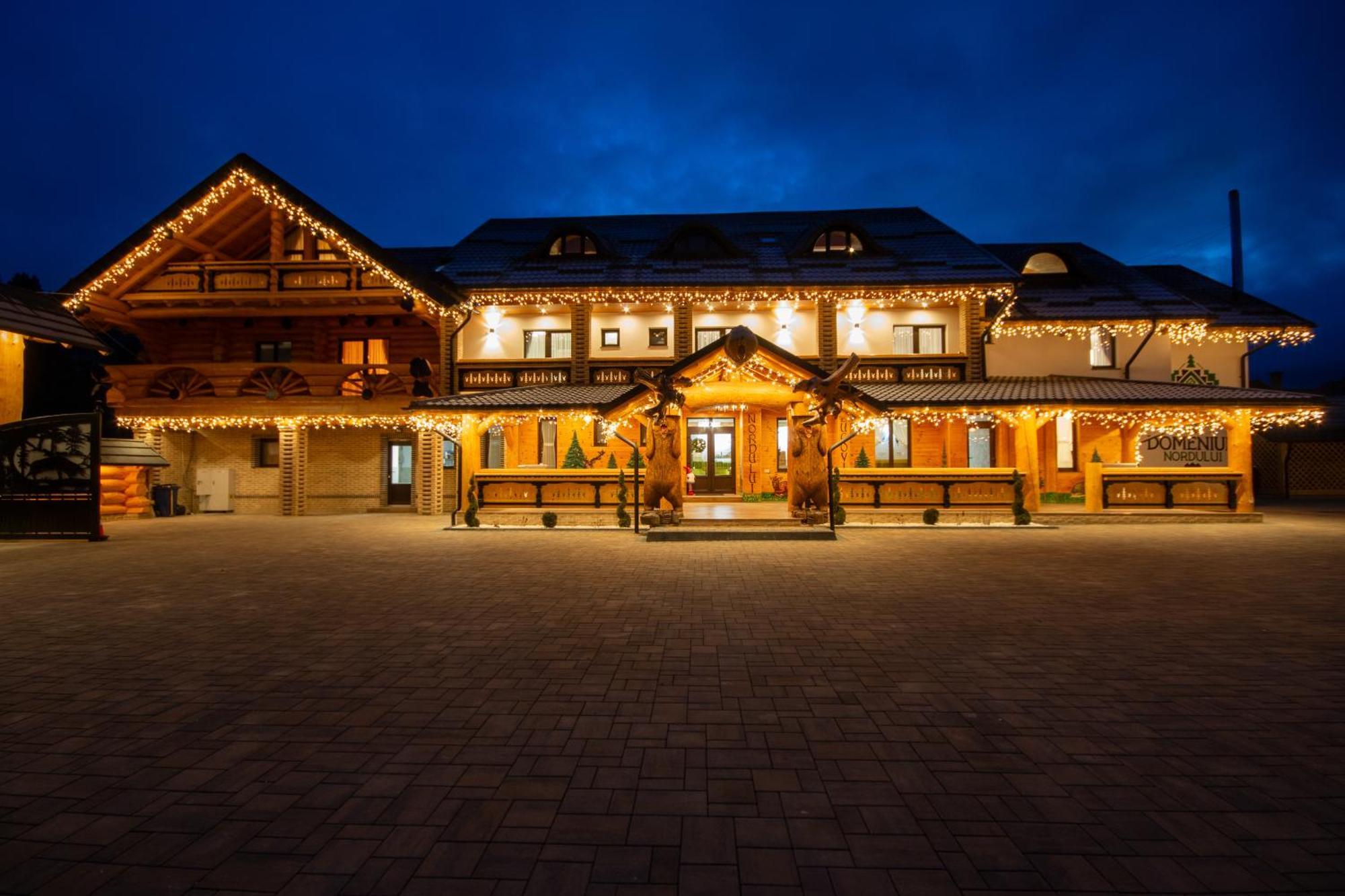 Domeniul Nordului Bucovlna Hotel Vámfalu Kültér fotó